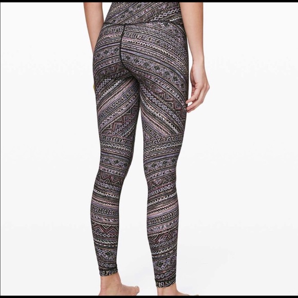 SOLD // Lululemon Wunder Under Leggings - Picture 2 of 6